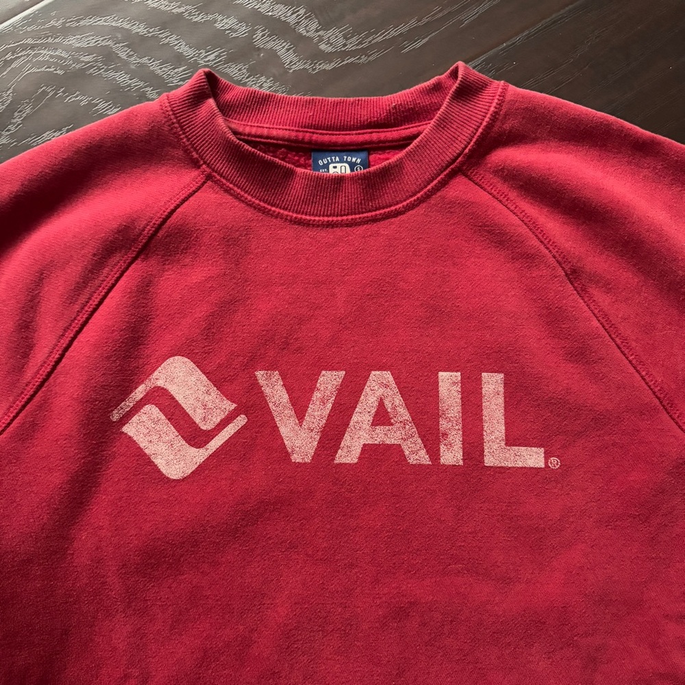 Super Soft & RARE Vail Sweatshirt - Picture 2 of 10